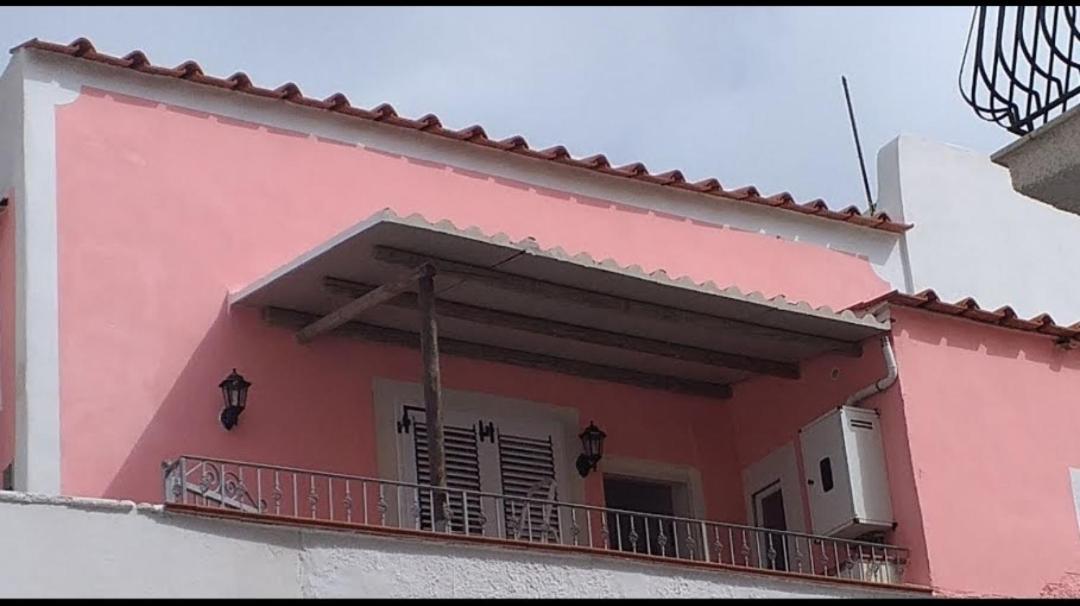 Mare Nostrum - Beachfront House - Sant'Angelo Ischia Buitenkant foto