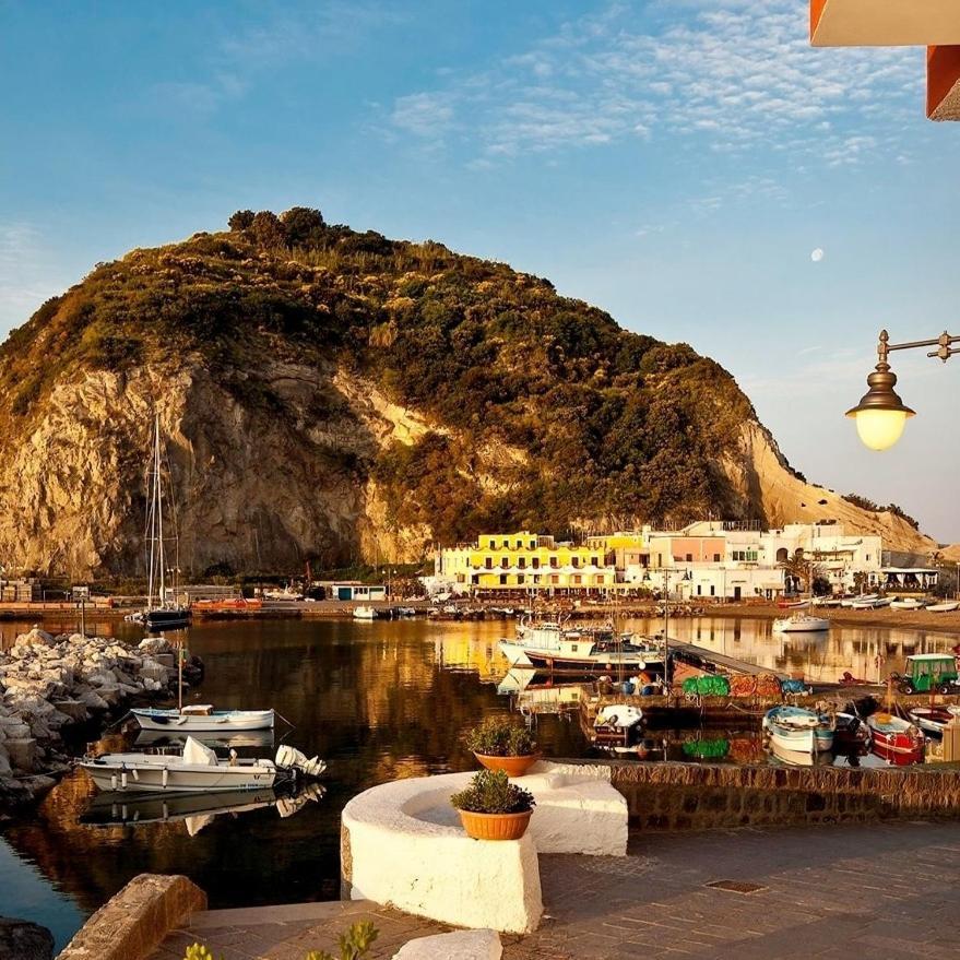 Mare Nostrum - Beachfront House - Sant'Angelo Ischia Buitenkant foto
