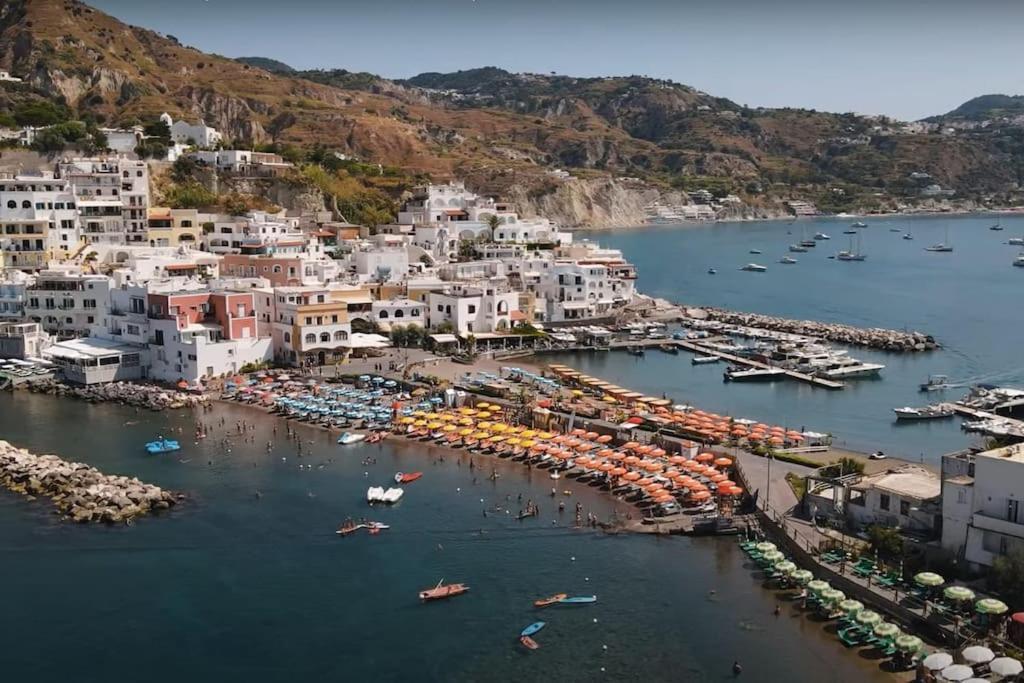 Mare Nostrum - Beachfront House - Sant'Angelo Ischia Buitenkant foto