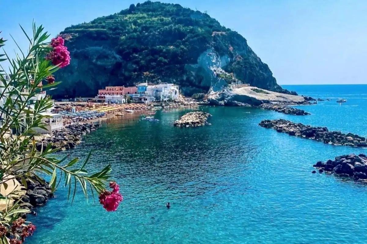 Mare Nostrum - Beachfront House - Sant'Angelo Ischia Buitenkant foto